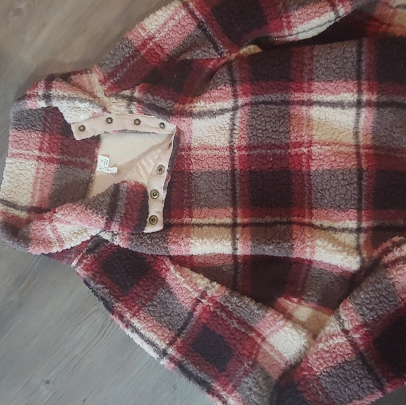 Pullover - Picture 2 of 2